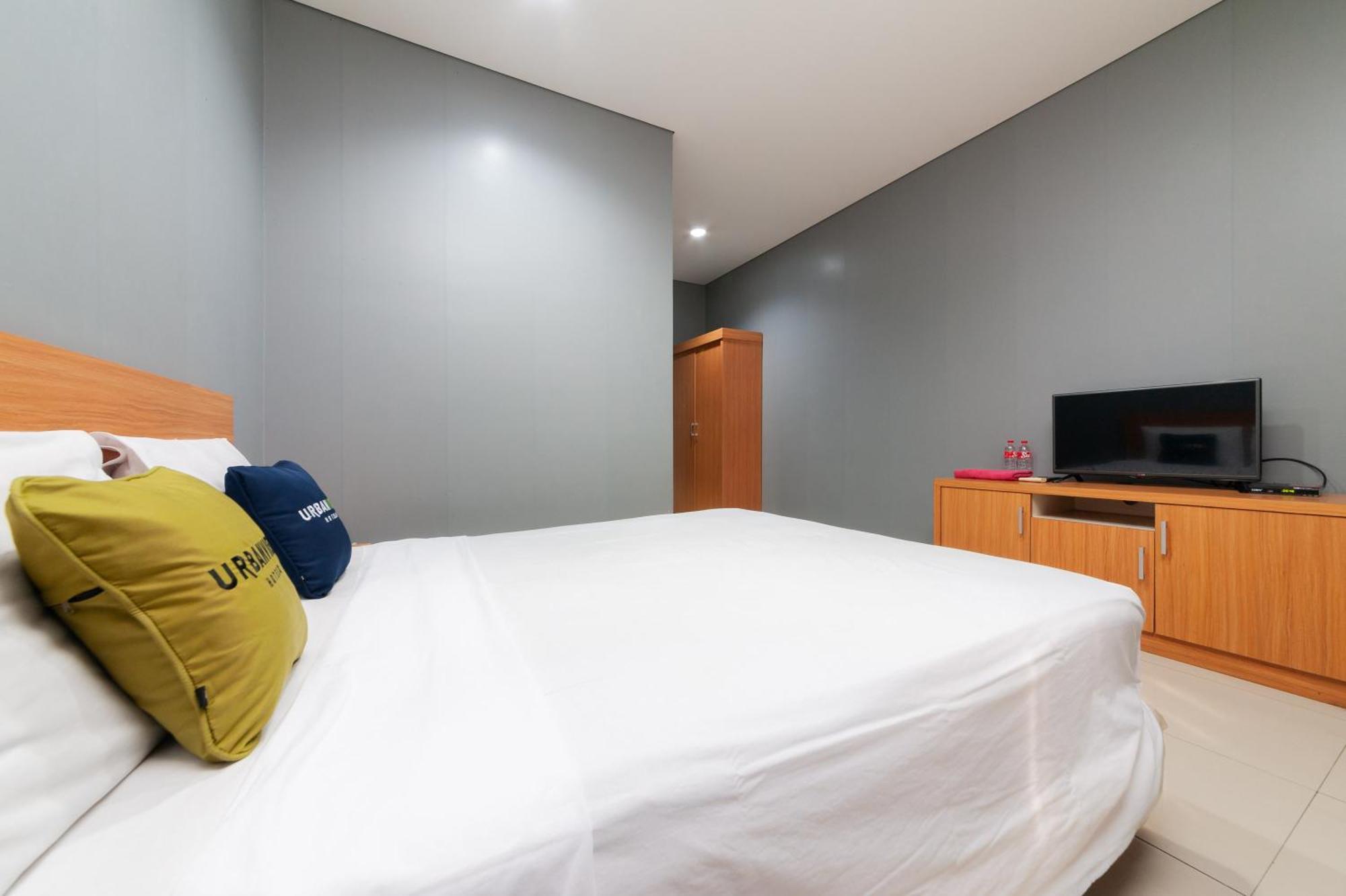 Reddoorz Plus Near Kelapa Dua Kebon Jeruk Jakarta Luaran gambar