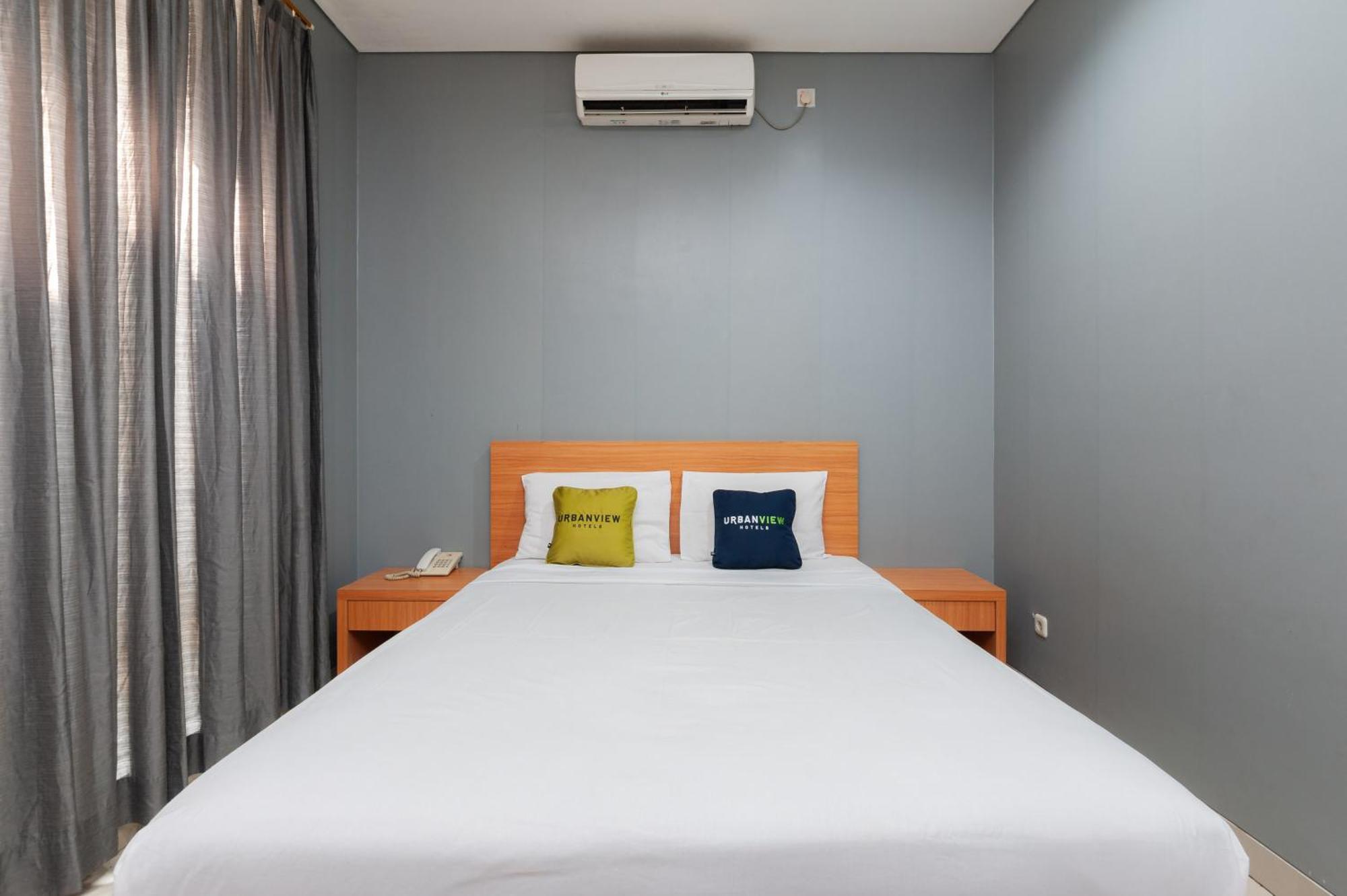 Reddoorz Plus Near Kelapa Dua Kebon Jeruk Jakarta Luaran gambar